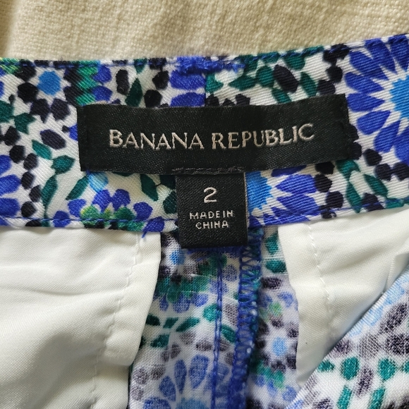Banana Republic Womens Linen Blend Mid Rise Chino Shorts Size 2 Blue Geometric - Picture 6 of 8